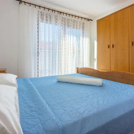 Tomic A Mazuranica 1 - Hr-09435-01 By Interhome * Novi Vinodolski